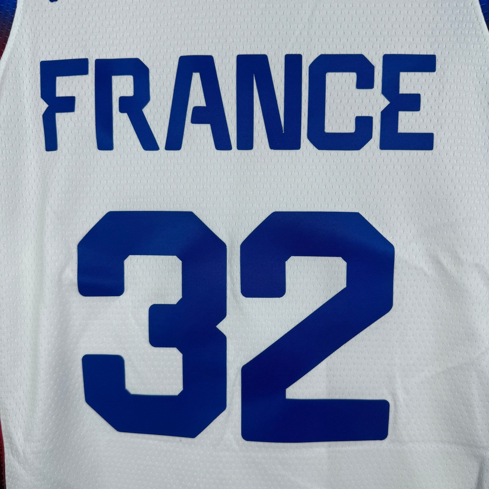 459368-5.jpg