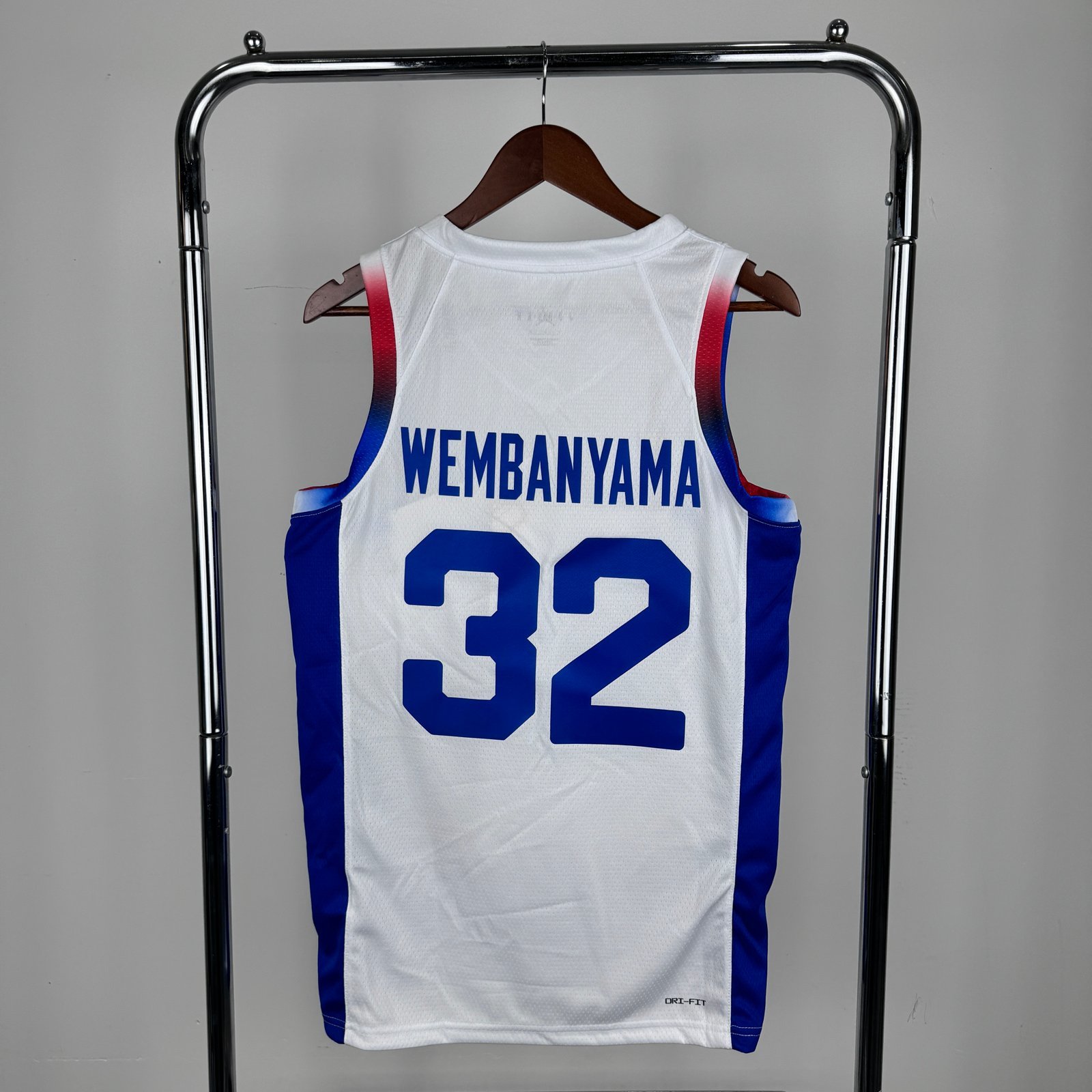 459368-6.jpg