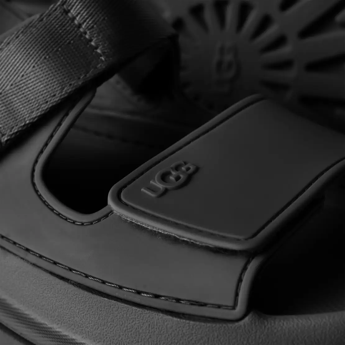 550042-black-4.webp
